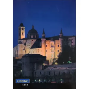 Uribo Plac Dożów nocą